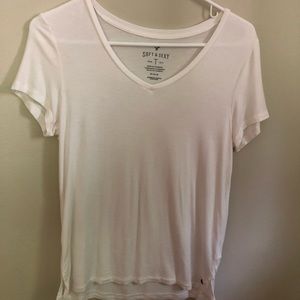 AE vneck white T-shirt